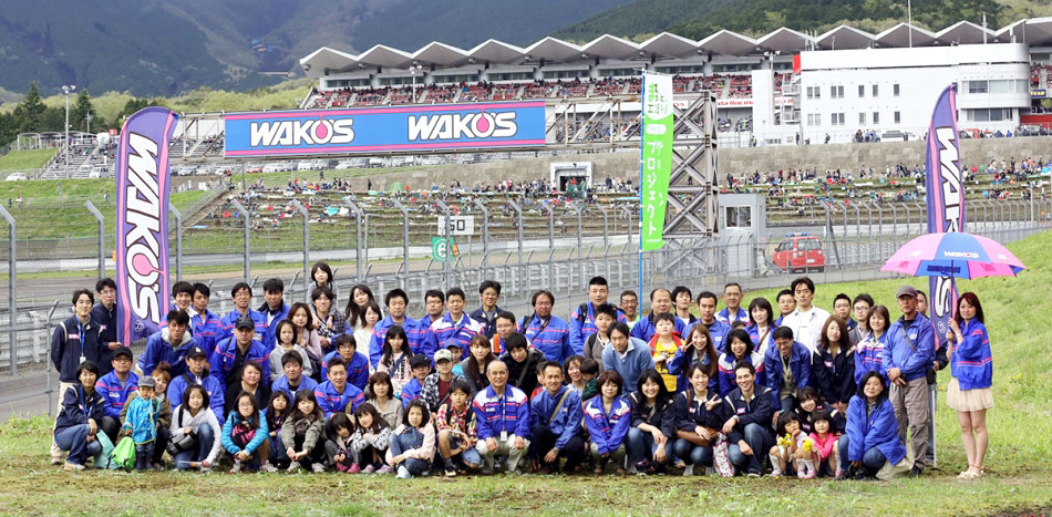 WAKO'Sのスタッフたち